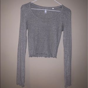 Me to We PacSun cropped long sleeve lettuce edge